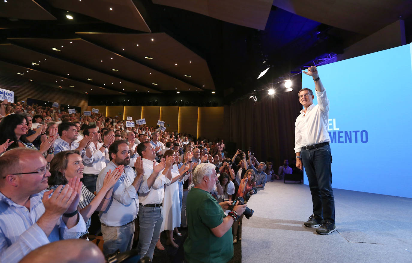 En imágenes: Feijóo, con &#039;los alcaldes del cambio&#039;, en Toledo