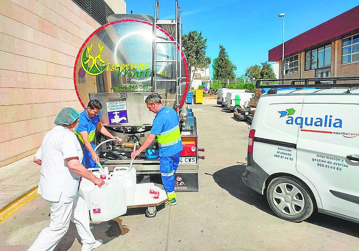 Reparto de agua en Pozoblanco