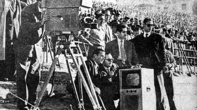 El primer partido de fútbol televisado, un derbi madrileño en el Stadium Metropolitano en 1958