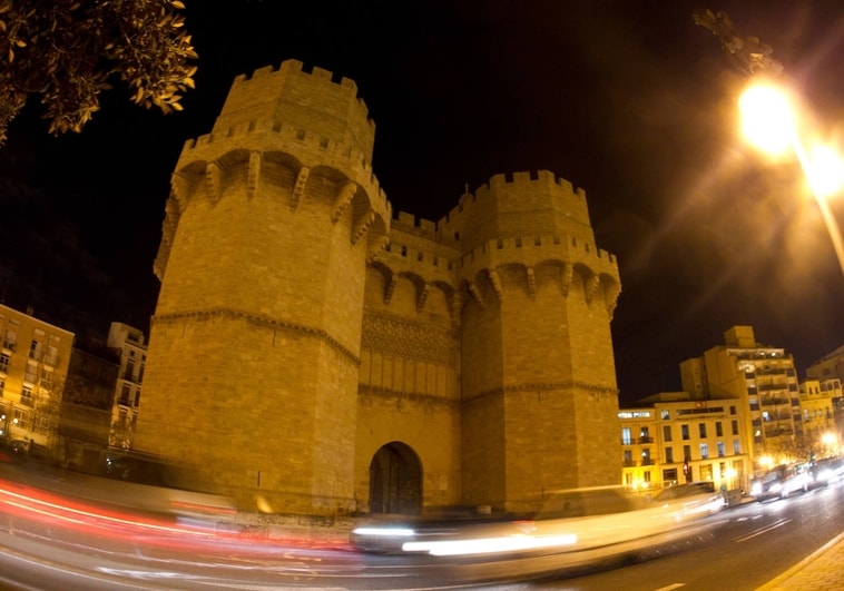 Encuentran El Cad Ver De Un Hombre En El Foso De Las Torres De Serranos