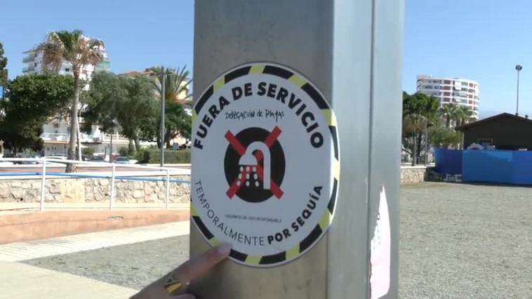 Sin agua en la duchas de la playa y con cortes por la noche en Vélez-Málaga