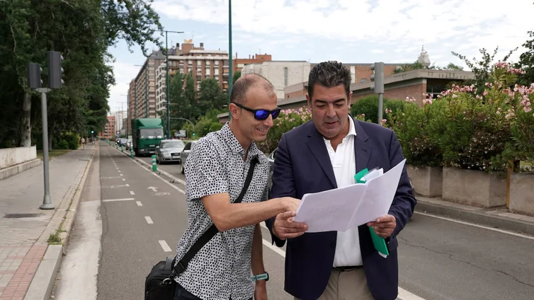El Ayuntamiento de Valladolid 'moverá' el carril bici del paseo de Isabel la Católica