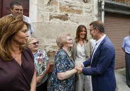 Feijóo busca a la España que coquetea con la vuelta al bipartidismo