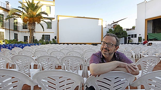 El empresario Martin Cañuelo, en el cine Coliseo San Andrés