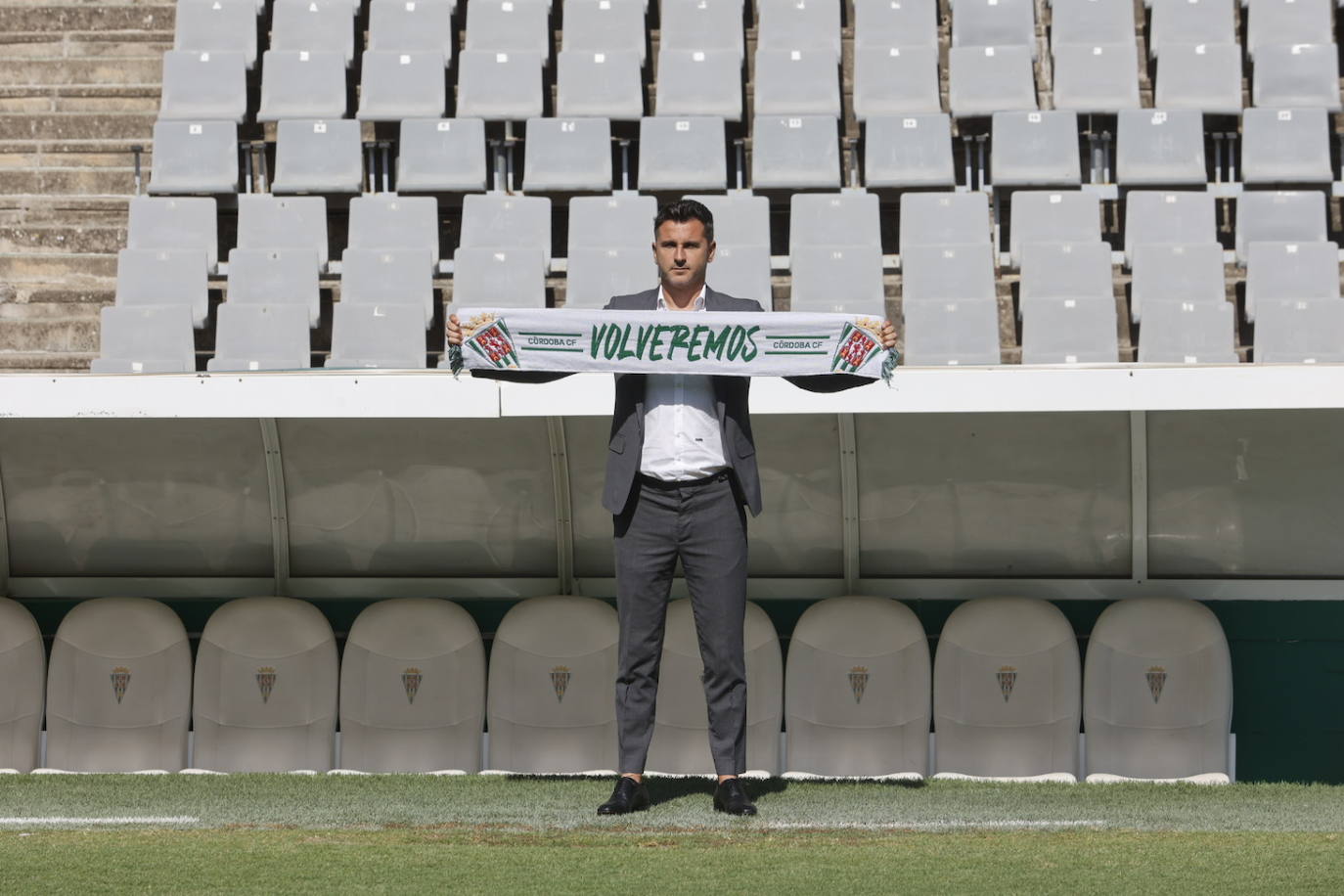 La presentación de Iván Ania como nuevo entrenador del Córdoba CF, en imágenes