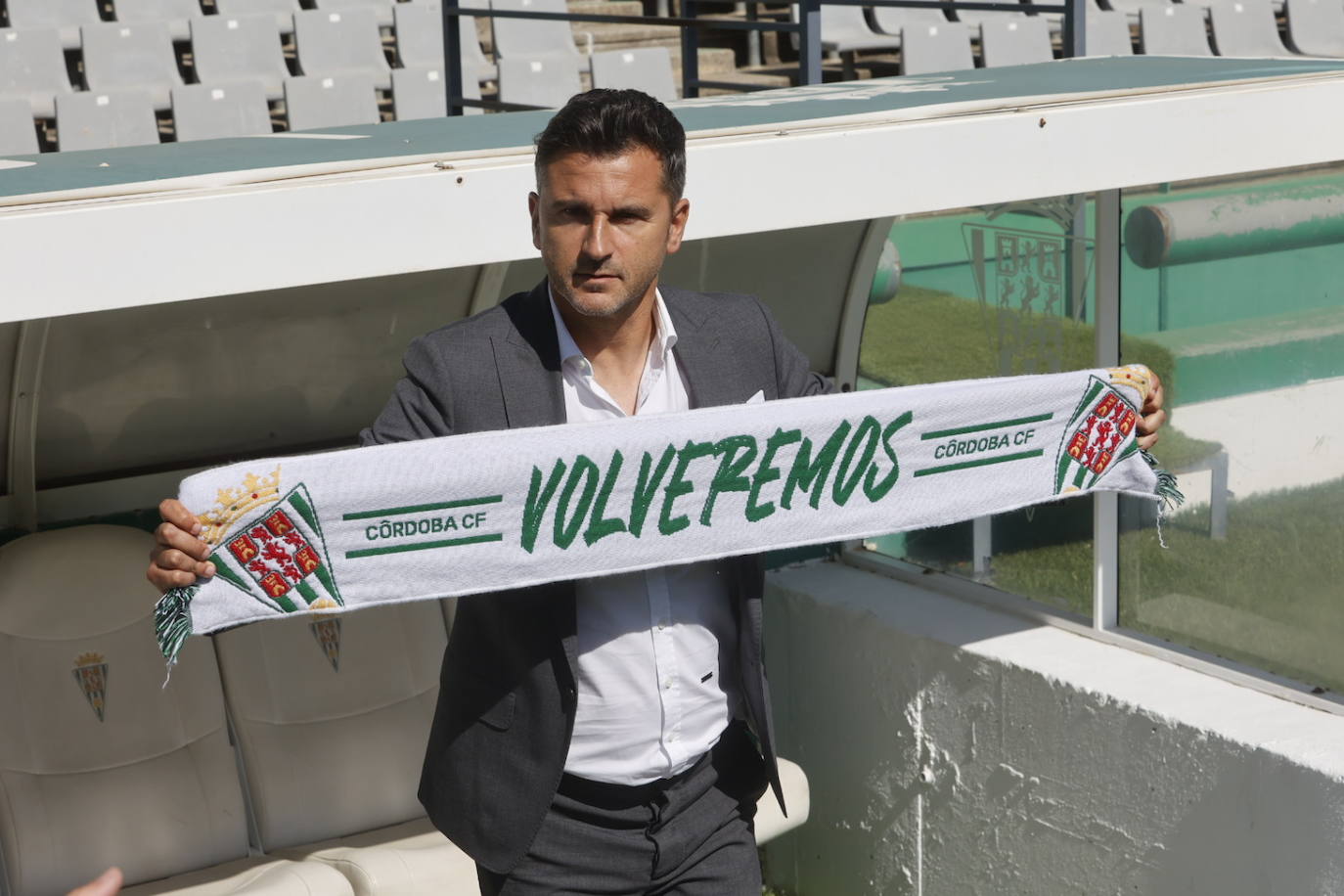 La presentación de Iván Ania como nuevo entrenador del Córdoba CF, en imágenes