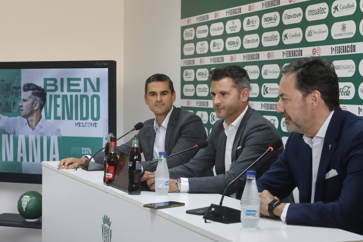 La presentación de Iván Ania como nuevo entrenador del Córdoba CF, en imágenes