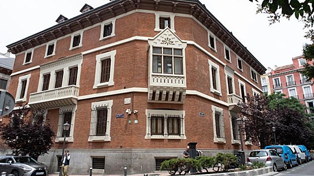 Detalle del balcón acristalado del palacio de Zabálburu