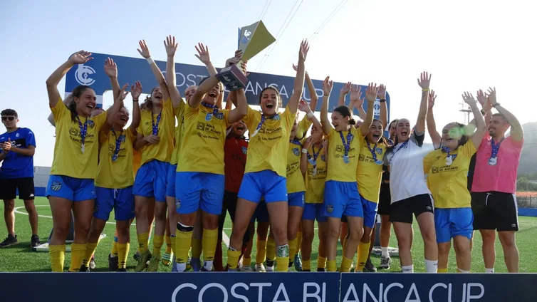 La Costa Blanca Cup 2023 conoció a siete de sus campeones en una jornada maratoniana