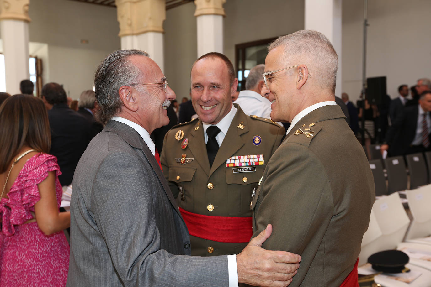 La toma de posesión de Emiliano García-Page como presidente de Castilla-La Mancha, en imágenes