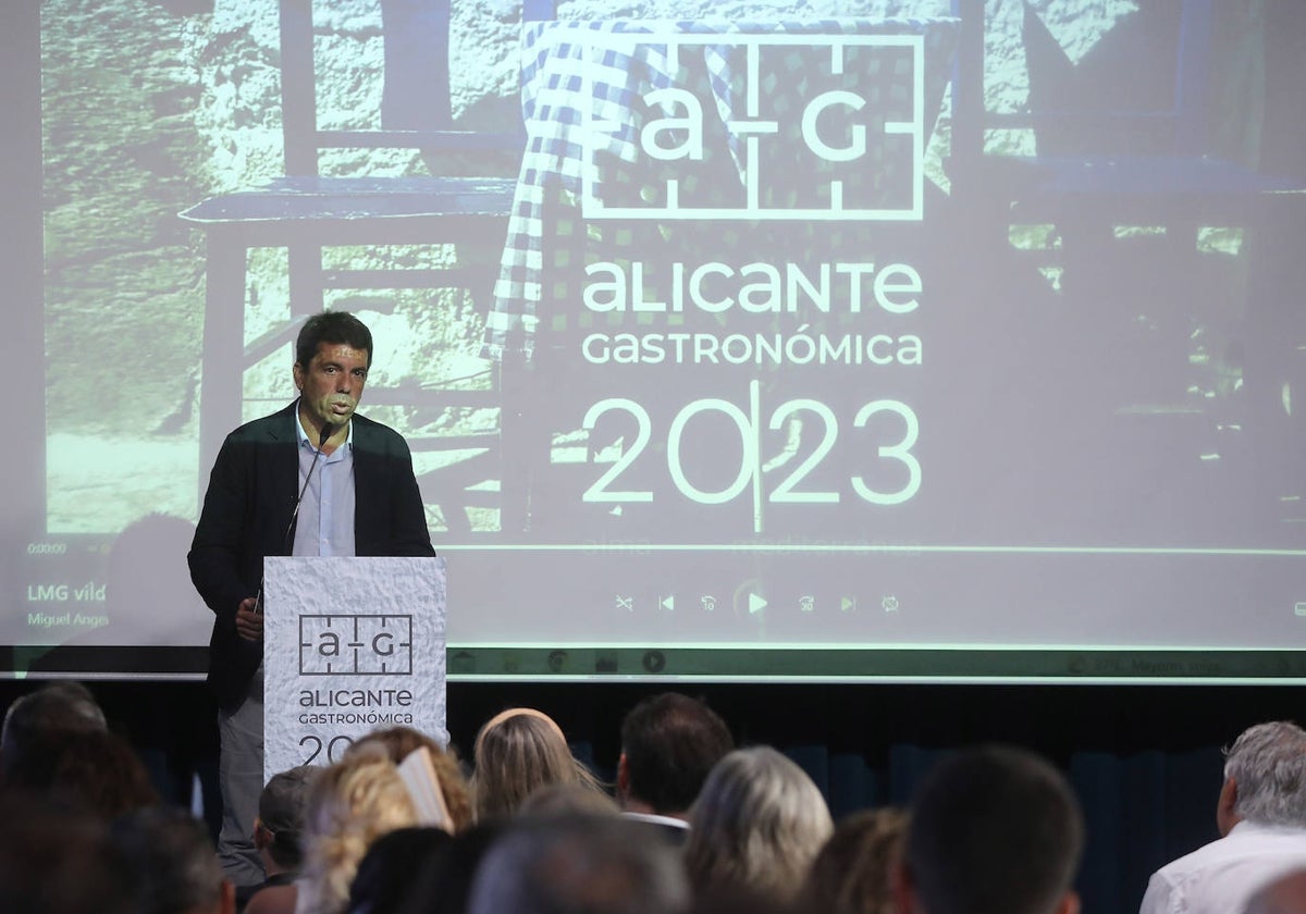 Imagen del presidente de la Diputación de Alicante, Carlos Mazón, durante la presentación de la Feria Alicante Gastronómica