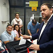 Un colegio de Cataluña prohíbe a la profesora de español entrar en las aulas si no es para impartir clase