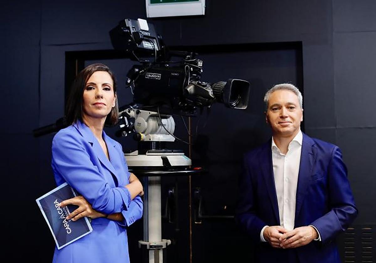 Pastor y Vallés son los moderadores del cara a cara de este lunes por la noche