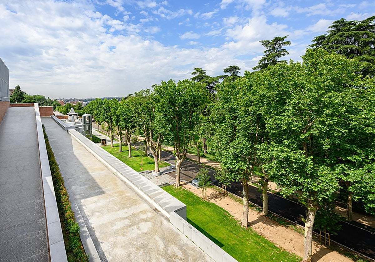 Vista del Campo de Moro desde la Galería de las Colecciones Reales