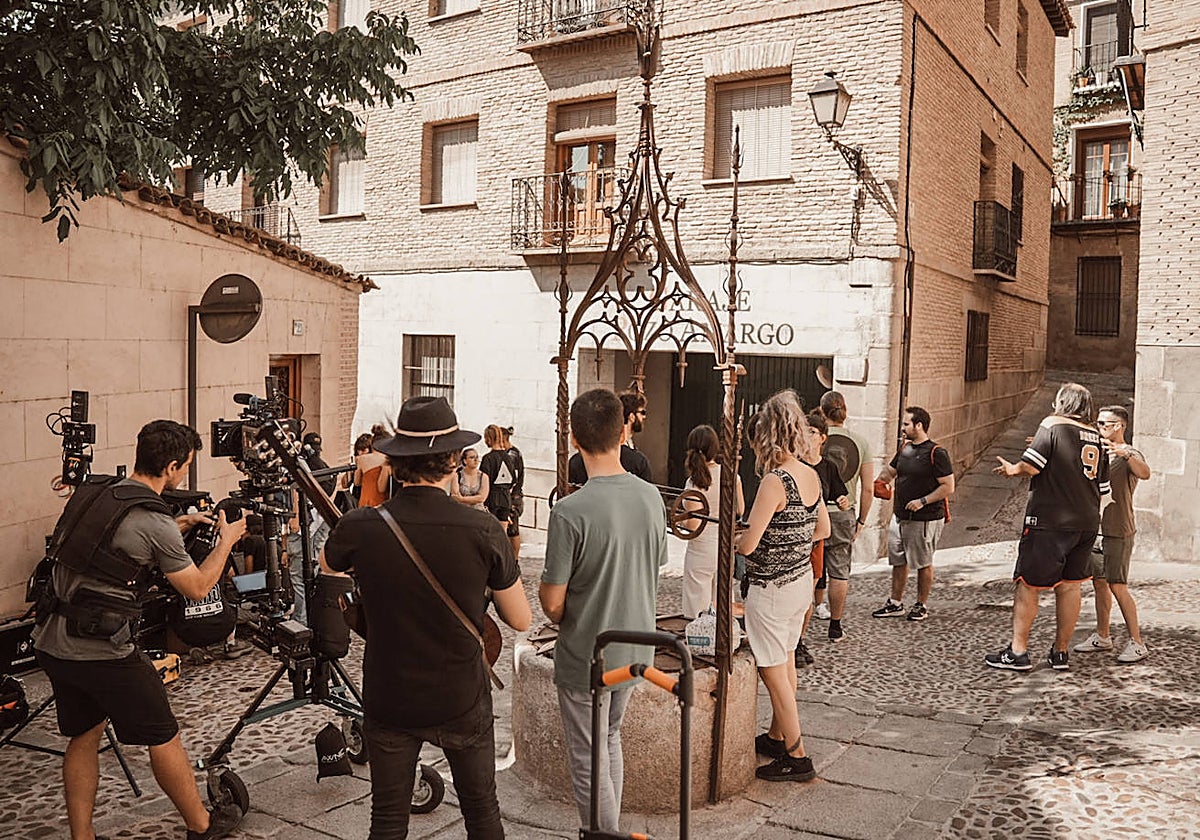 Los hermanos Carlos y Roberto Valle con todo su equipo ruedan en Pozo Amargo, en el Casco de Toledo