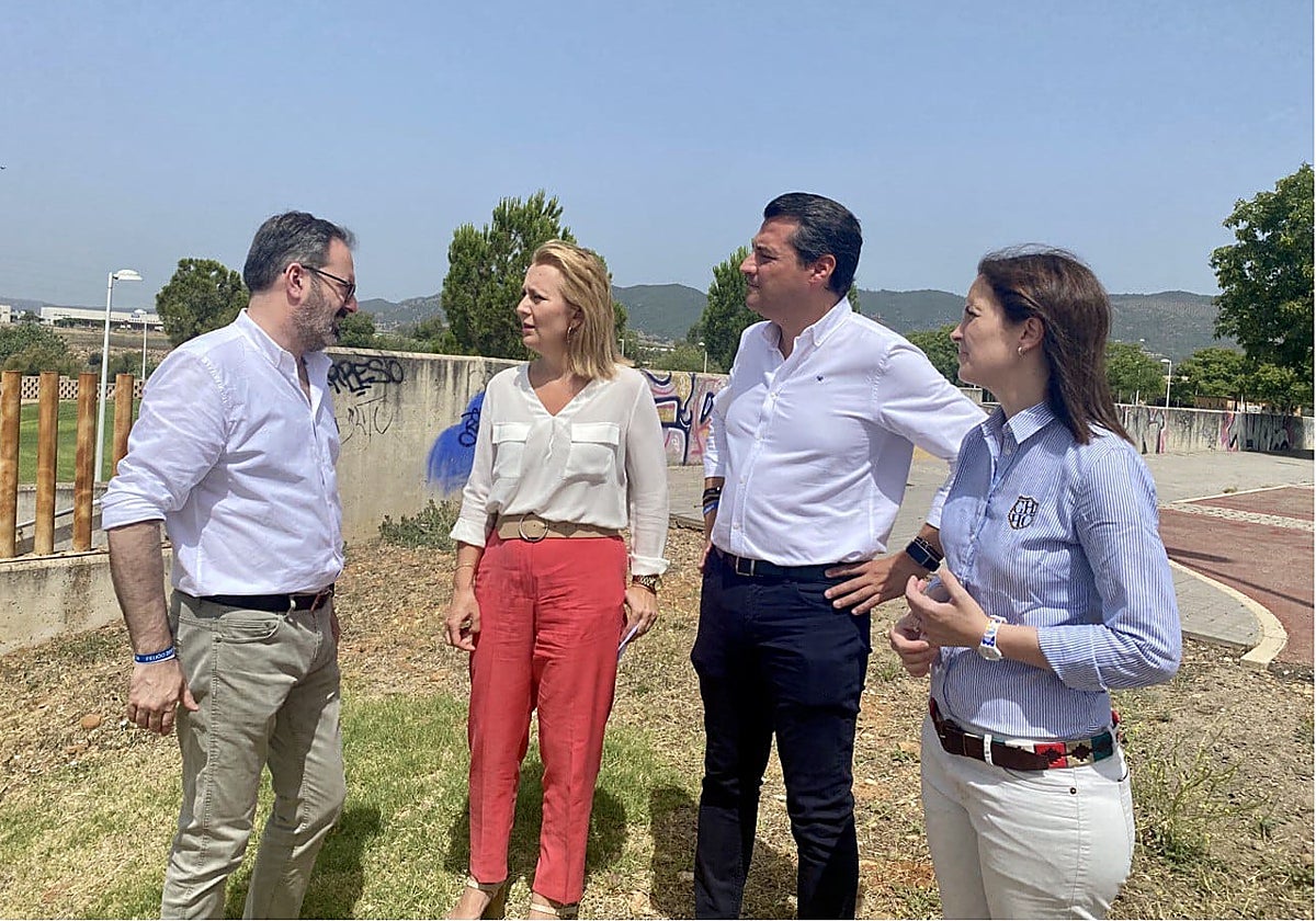 Molina y Bellido junto a las candidatas Prieto y Casanueva