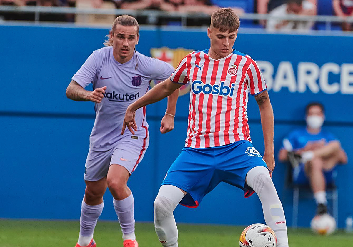 Álex Sala durante un partido con el Girona