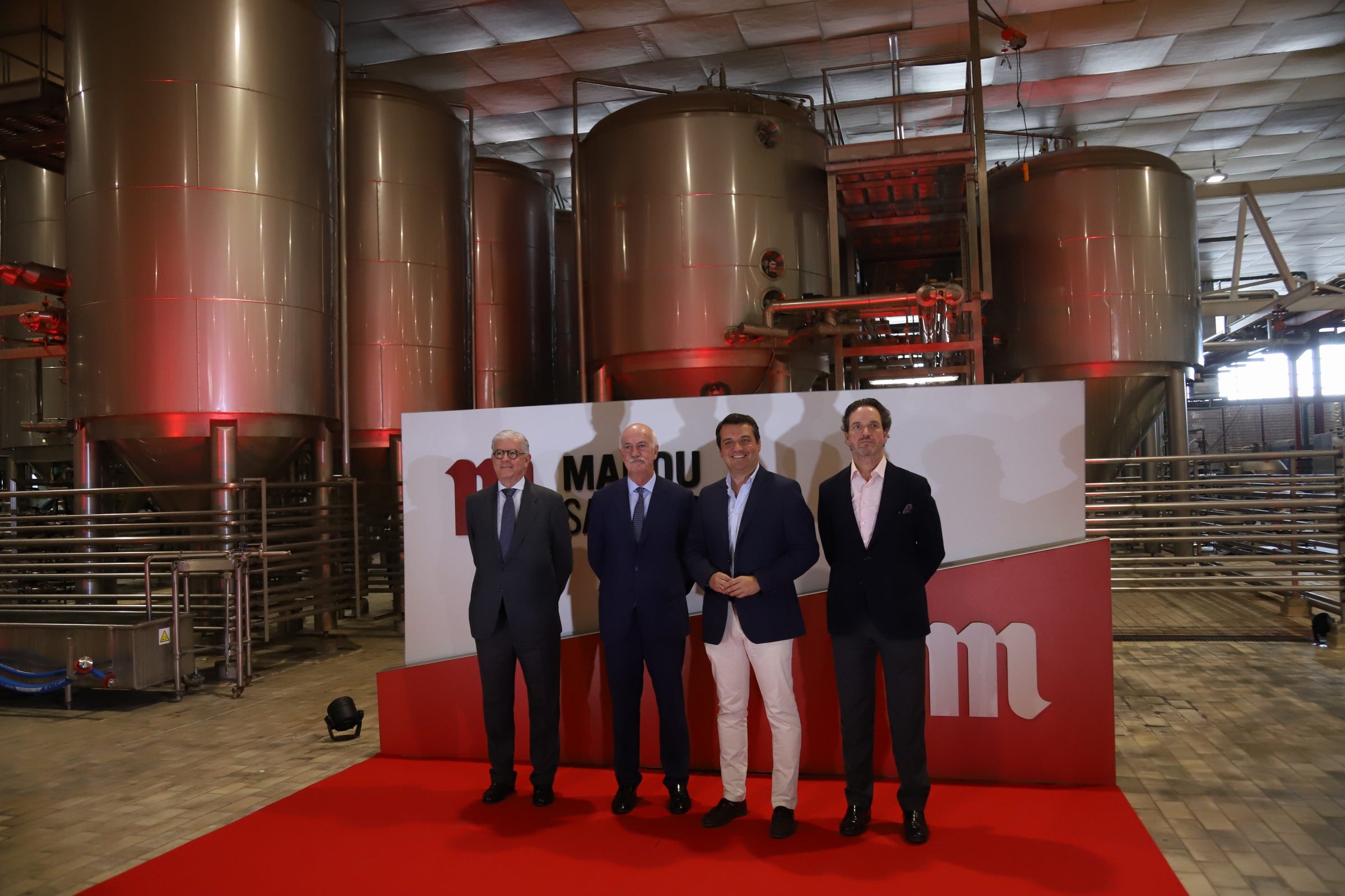 Así hace Mahou más de 50 tipos de cervezas en la fábrica de Córdoba, en imágenes