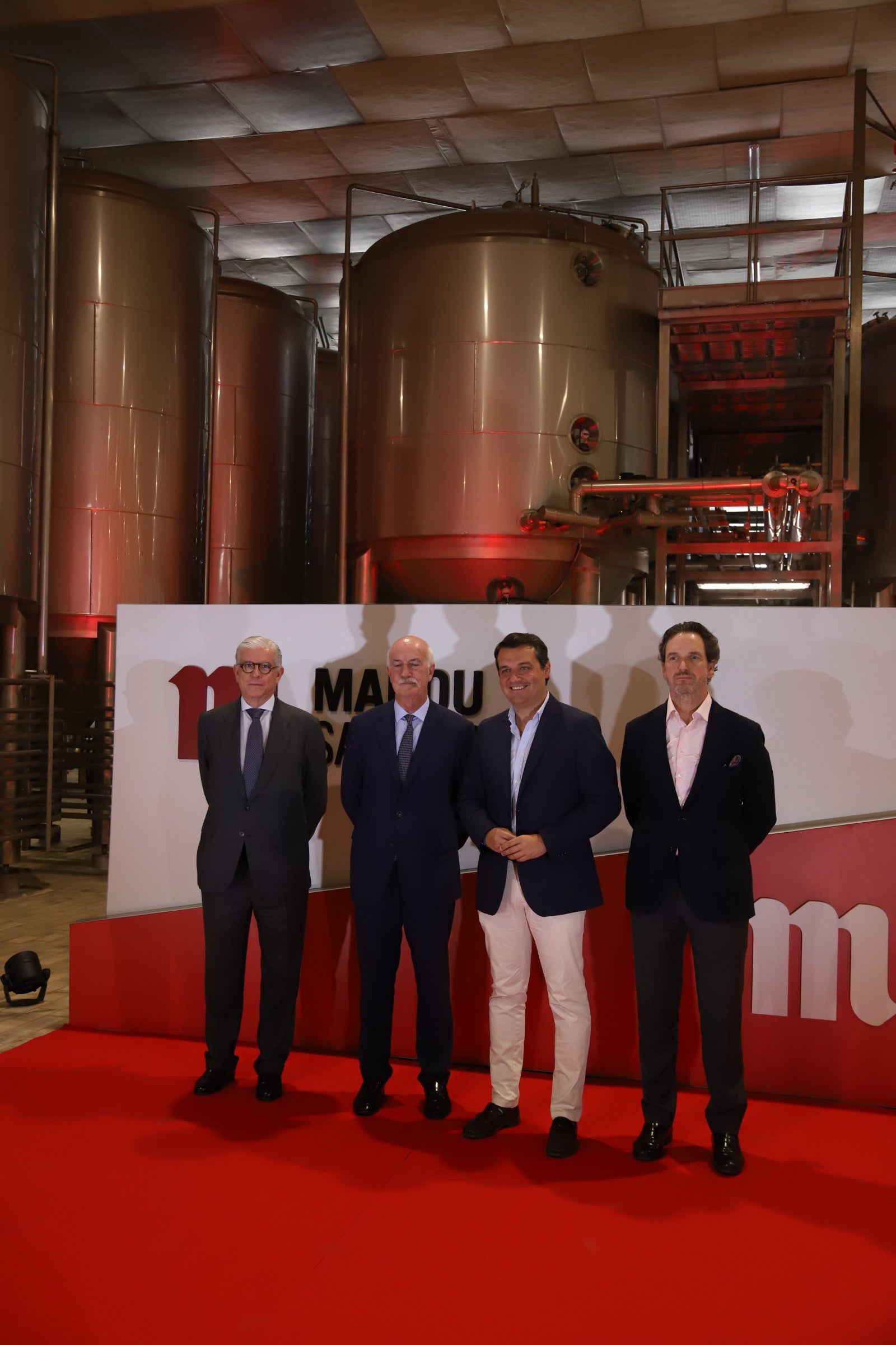 Así hace Mahou más de 50 tipos de cervezas en la fábrica de Córdoba, en imágenes