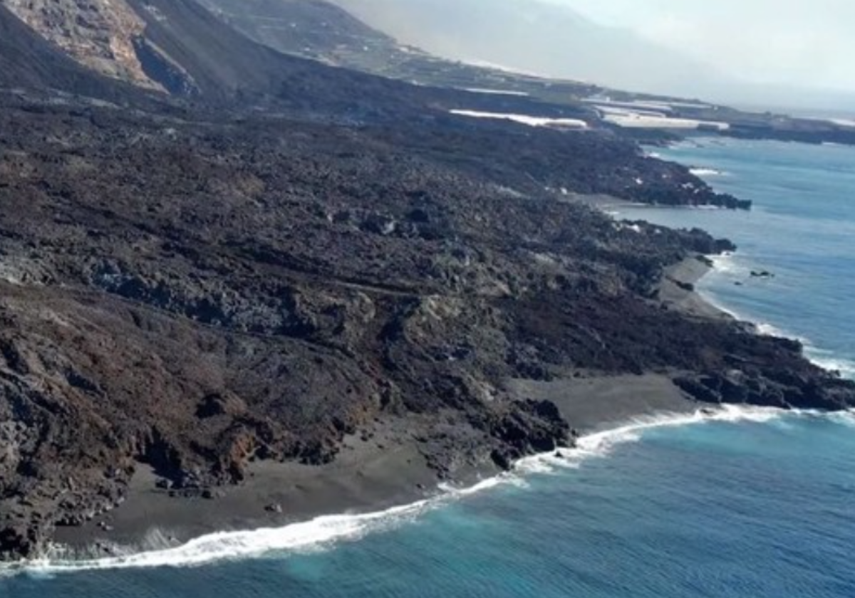 Varias playas se alinean en la nueva orografía de La Palma