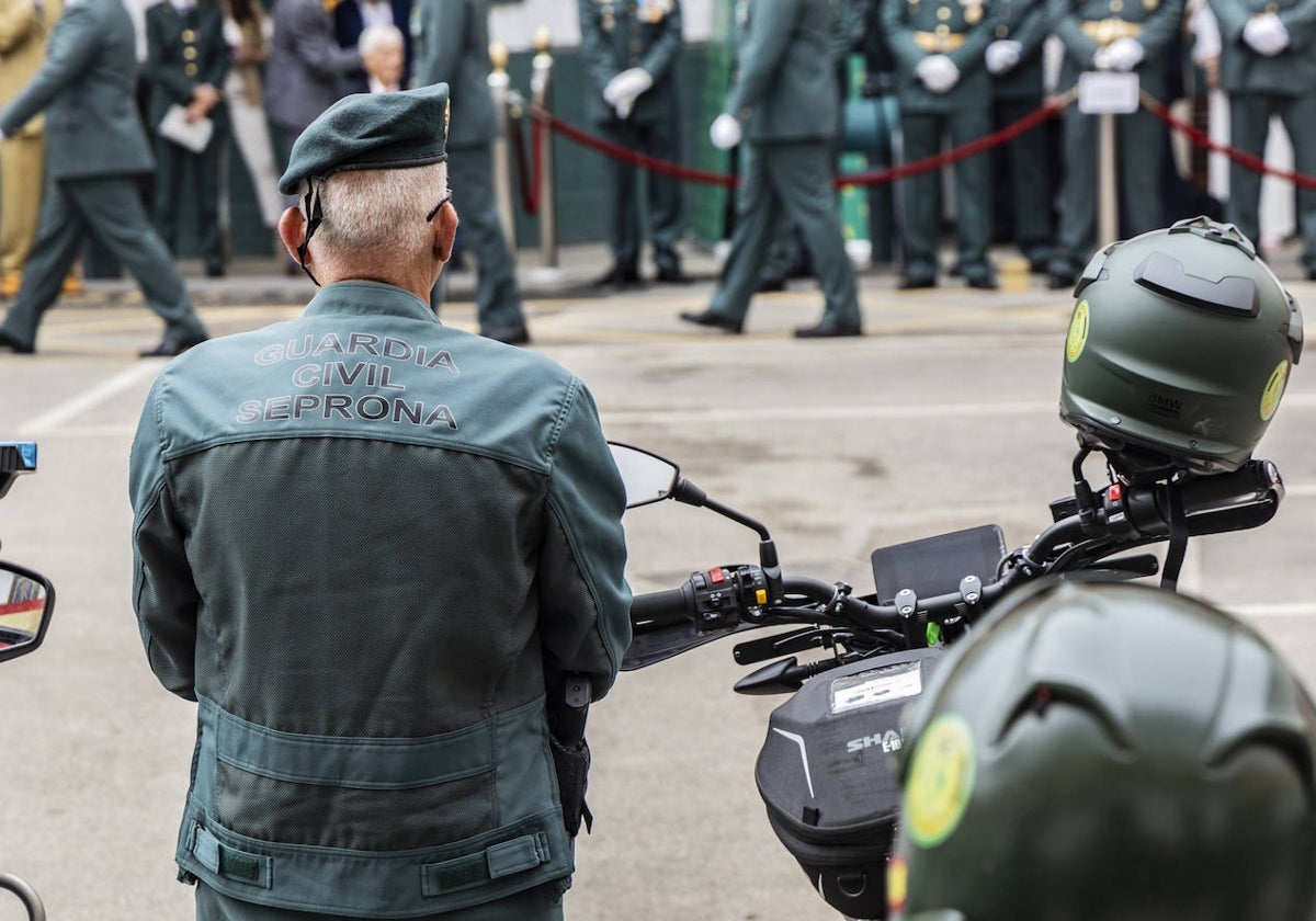 Imagen de archivo de miembros del Seprona de la Guardia Civil