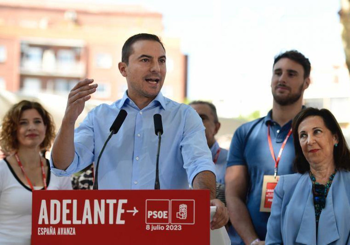 Juan Lobato, en un acto de campaña electoral