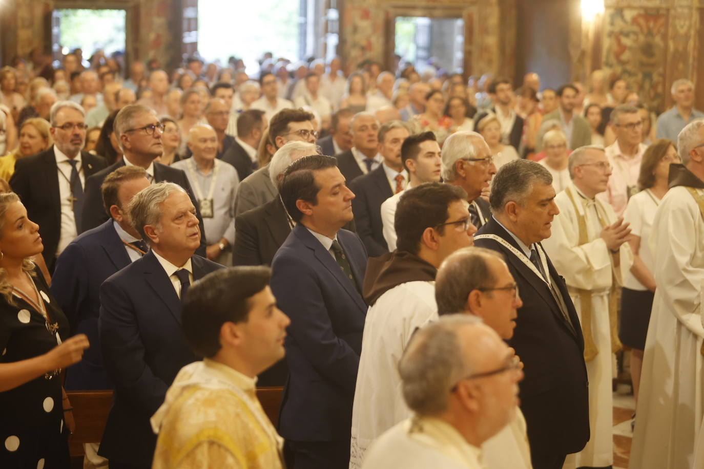 La Virgen del Carmen de San Cayetano de Córdoba siembra la alegría, en imágenes