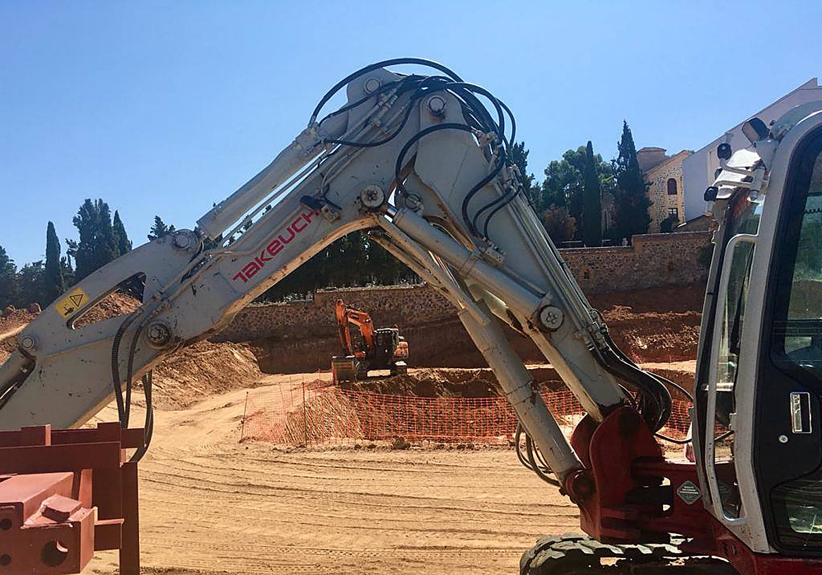 Las máquinas ya han entrado en el solar que albergará el Instituto de Medicina Legal de Toledo