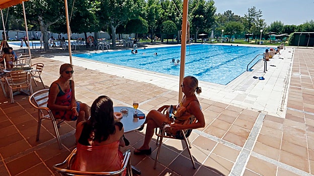Instalaciones del Real Aeroclub de Córdoba, un club social situado junto al Aeropuerto de Córdoba