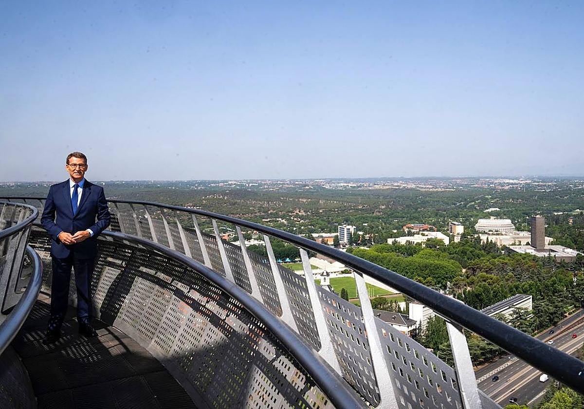Alberto Núñez Feijóo, candidato del PP, en el Faro de La Moncloa