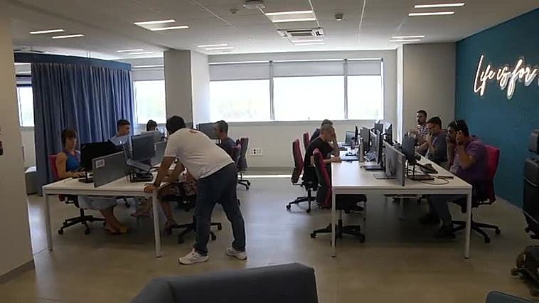 T-Systems inaugura en Granada las oficinas de su Centro de Valor y acelera su expansión en Andalucía