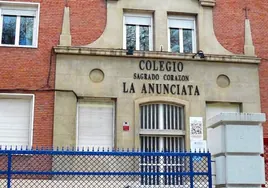 Fiscalía archiva la denuncia por «conducta inadecuada» de varias alumnas contra un profesor de La Anunciata en Valladolid