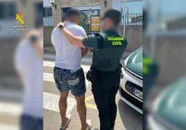 Capturan a dos delincuentes «violentos» con órdenes de detención, ingreso en prisión y extradición mientras «merodeaban» por Alicante