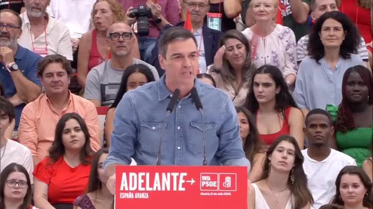 Sánchez pide "apostar todo al rojo para seguir avanzando"