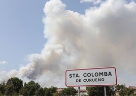 El incendio de Santa Colomba de Curueño (León) se estabiliza, aunque aún permanece en nivel 1