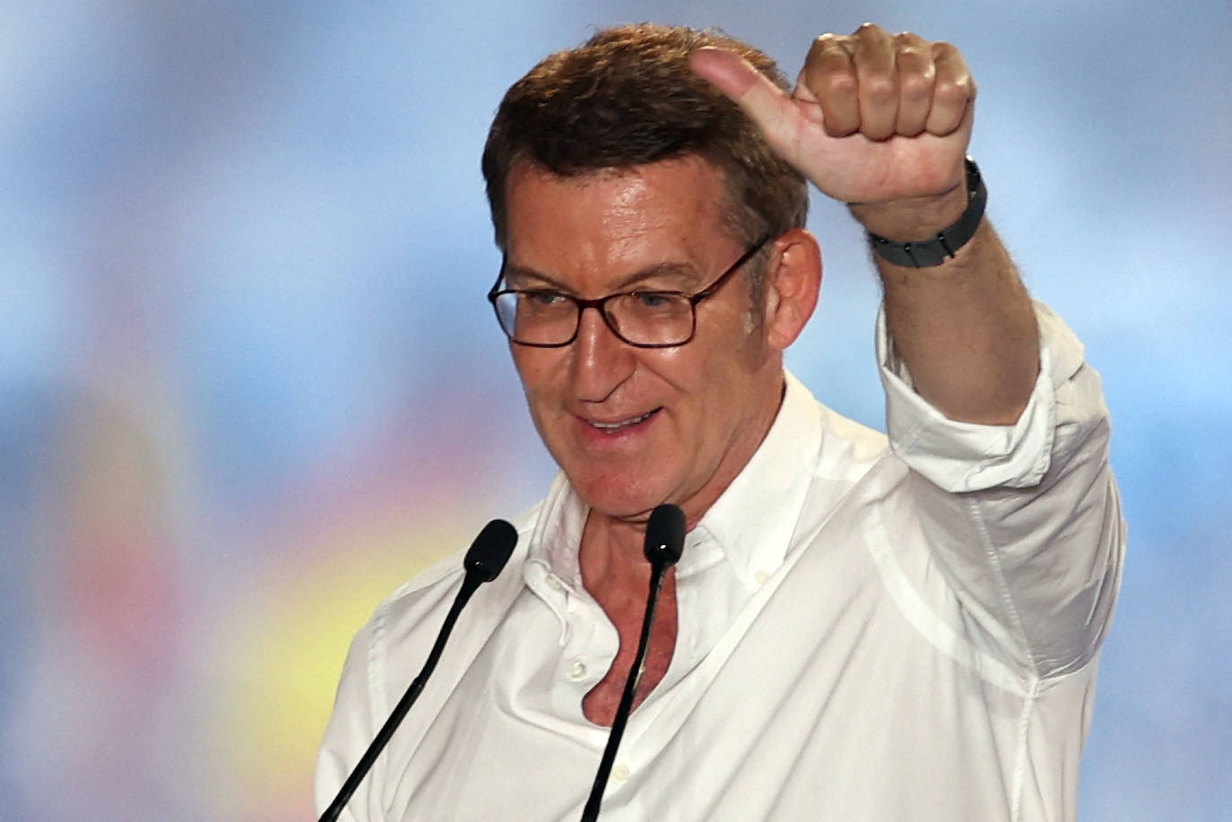 El líder del PP, se dirige ante todos sus simpatizantes  después de los resultados de las elecciones generales