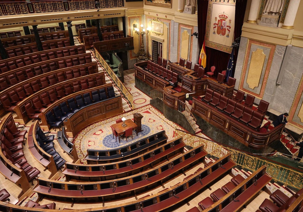 El hemiciclo vacío, a la espera de los nuevos diputados tras las elecciones del 23J