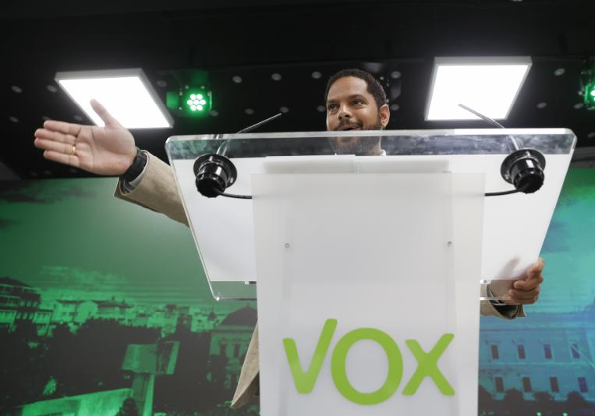 Ignacio Garriga, hoy, valorando los resultados electorales en la sede de Vox en Madrid