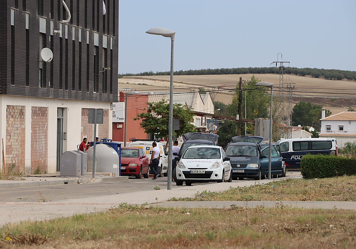 Okupas y Policía, este lunes en el momento del lanzamiento