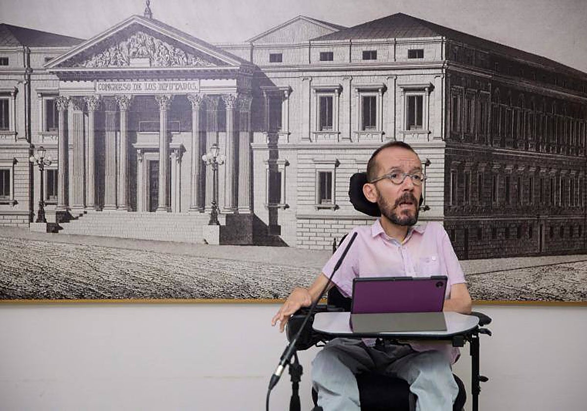 El portavoz de Unidas Podemos, Pablo Echenique, comparece por última vez en el Congreso