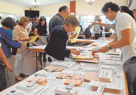 El voto extranjero, a punto de dar dos escaños más al PSOE en Andalucía