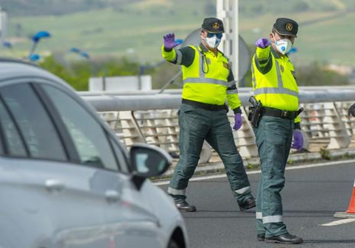 Agentes de la Guardia Civil de Tráfico en una imagen de archivo