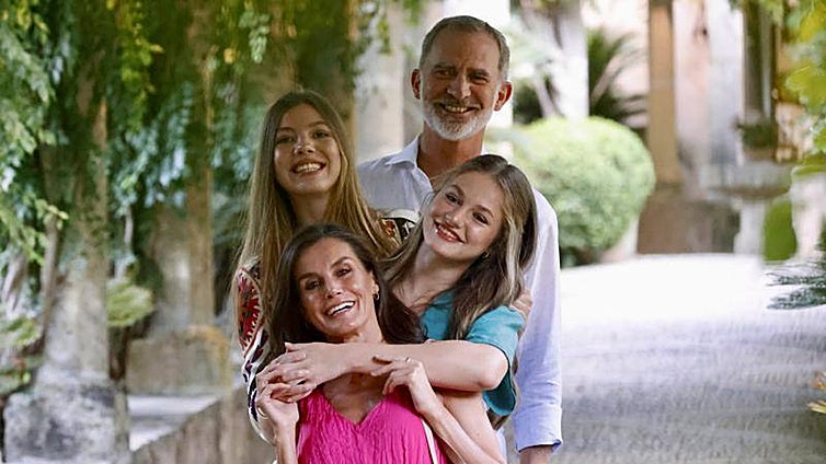 El paseo de la Familia Real por los Jardines de Alfabia durante sus vacaciones en Mallorca