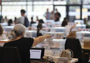 El PSOE acusa a la Junta de Madrid de infringir la ley electoral y la Constitución tras su negativa a revisar el voto nulo