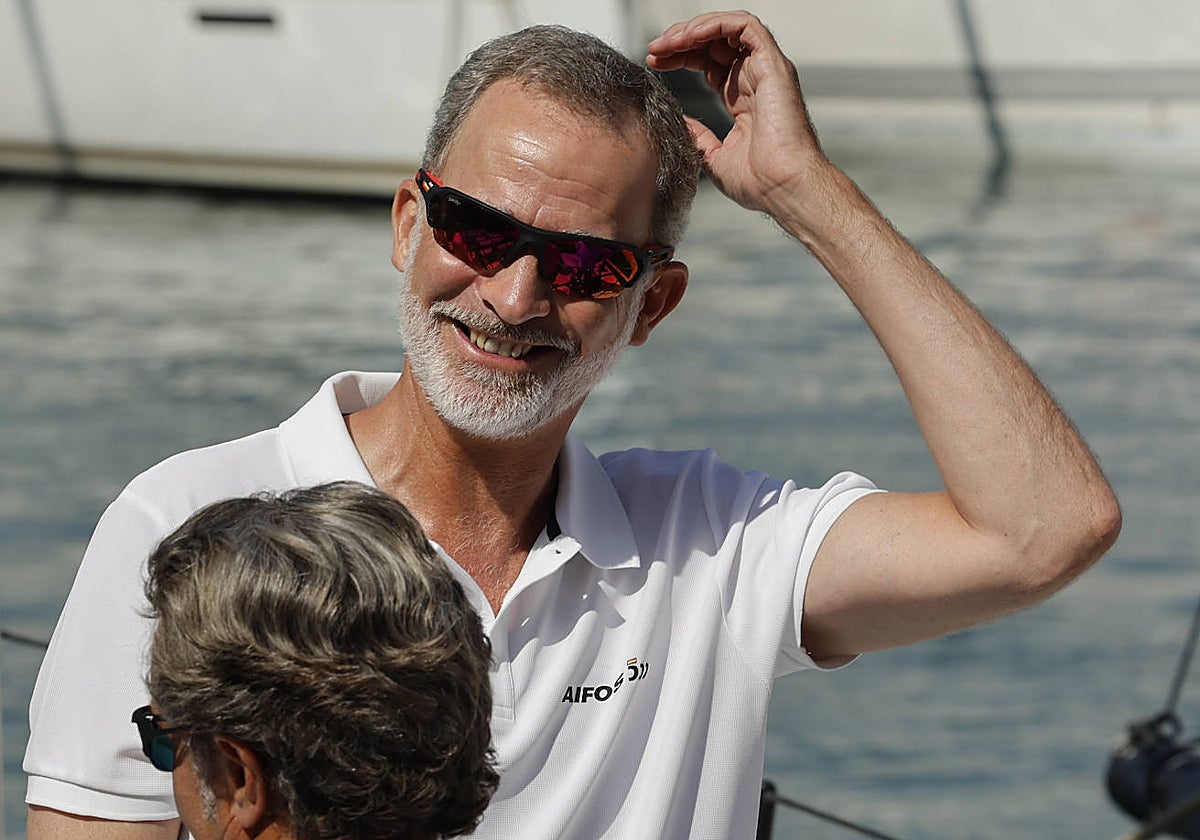 El Rey Felipe, esta semana, a bordo del Aifos, en Palma