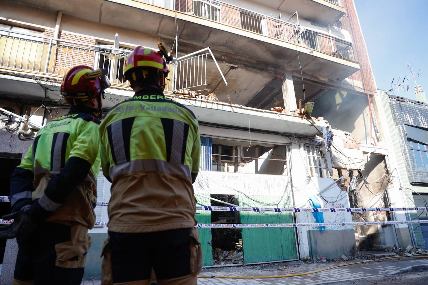 Explosión en un edificio de Valladolid: las fotografías del siniestro