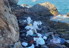 El vertido de Gibraltar amenaza a la costa gaditana