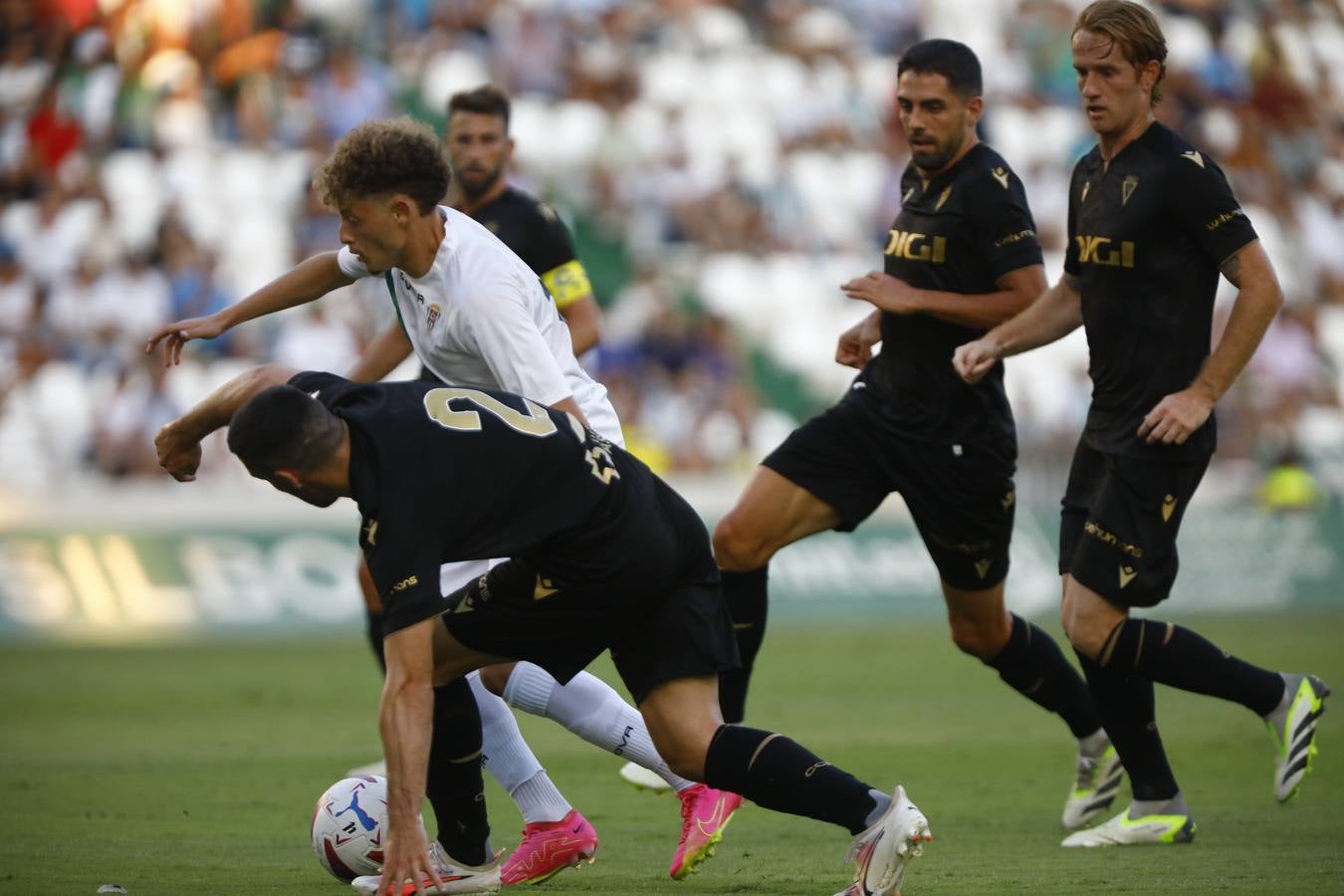 Las mejores imágenes del I Trofeo Puertas de Córdoba, disputado entre el Córdoba CF y el Cádiz CF