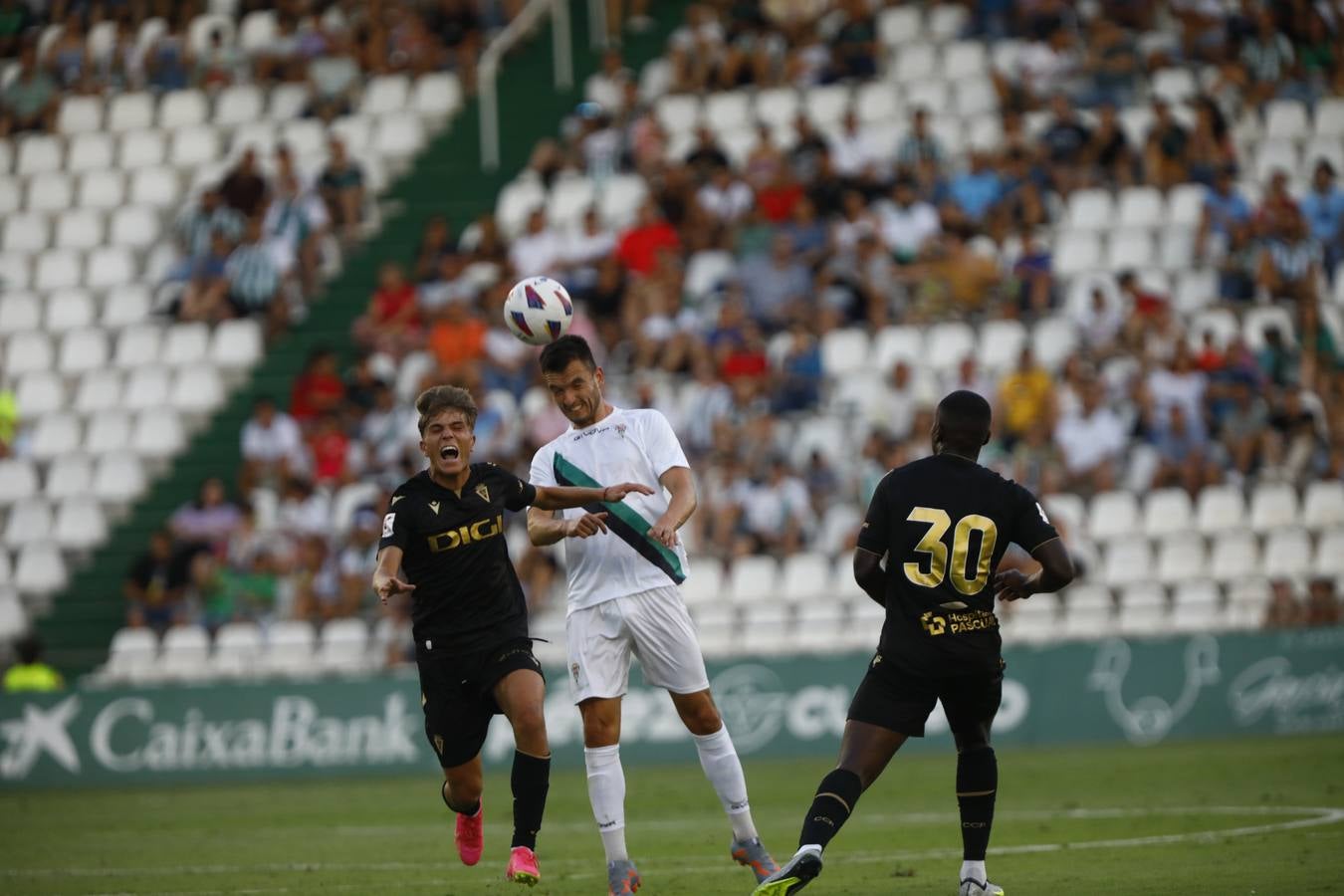 Las mejores imágenes del I Trofeo Puertas de Córdoba, disputado entre el Córdoba CF y el Cádiz CF