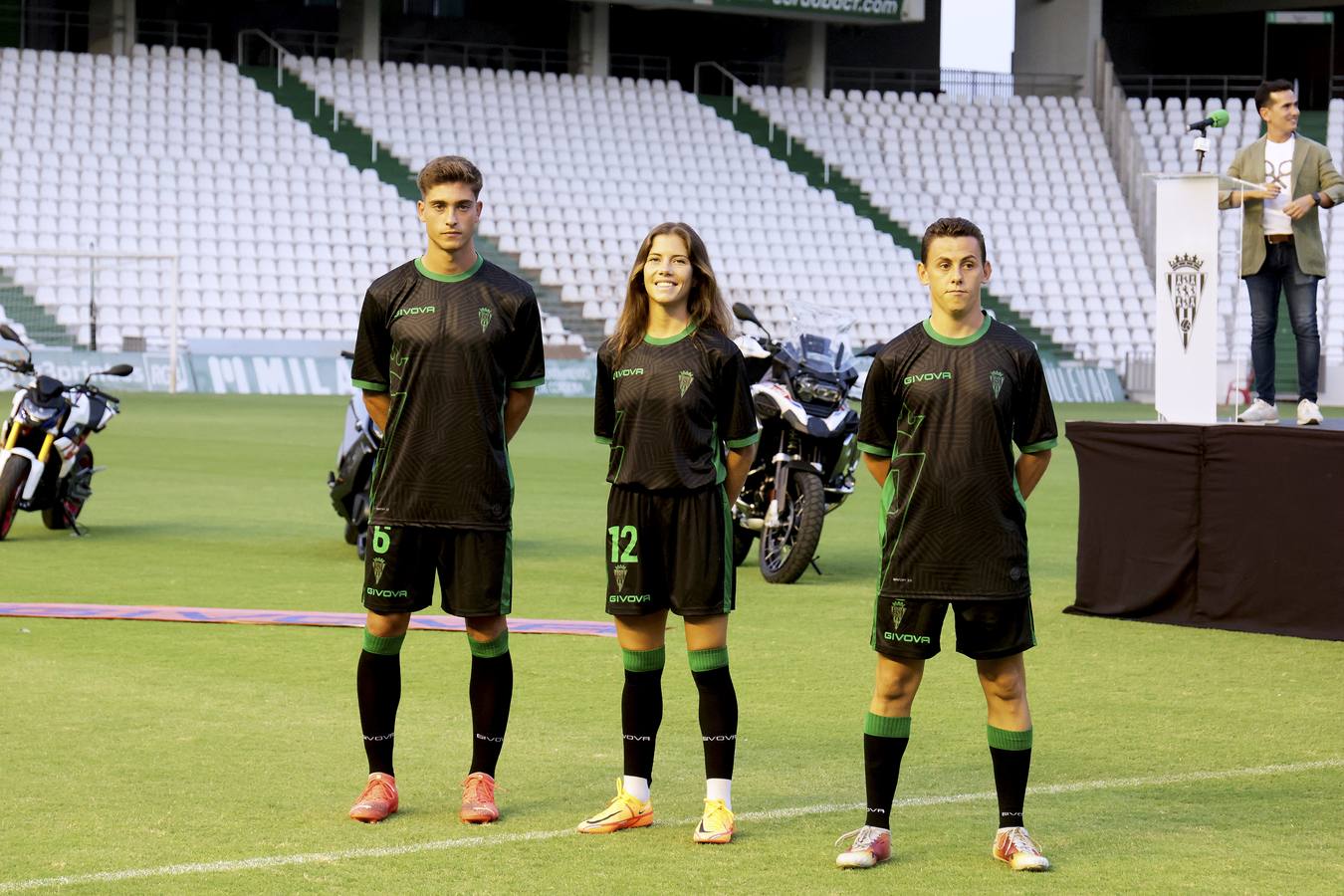 Así son las camisetas y equipaciones del Córdoba CF para la temporada 2023-2024: fotos, diseño y detalles